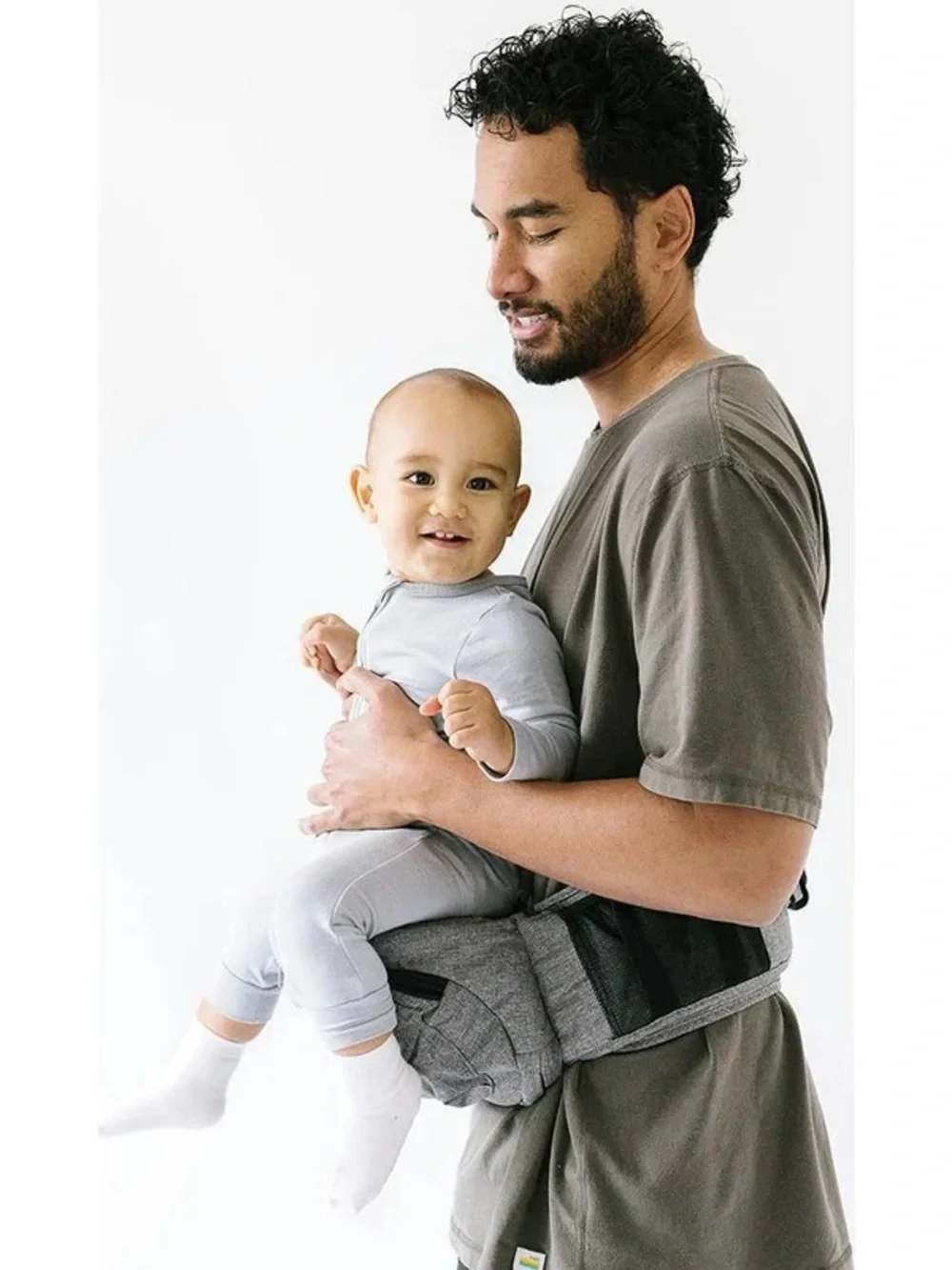 NWT TushBaby Hip Carrier - Metallic Silver - Limited Edition